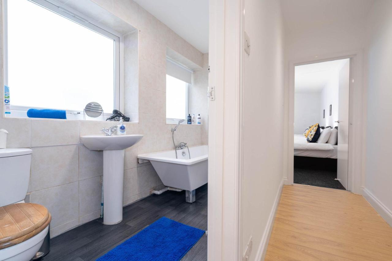 Three Bedroom Apartment- One Choice Stays Serviced Accommodation- Jewellery Quarter Бирмингем Экстерьер фото