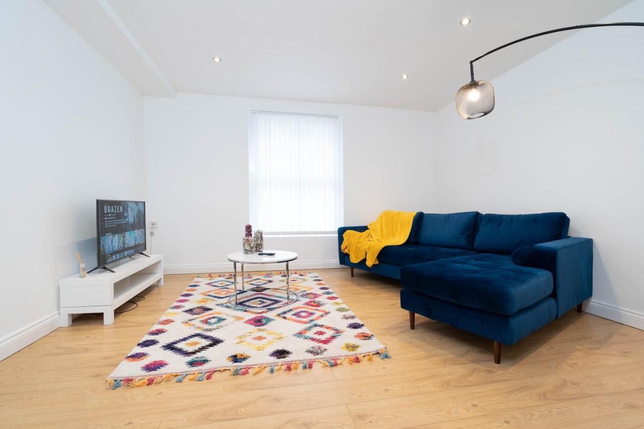 Three Bedroom Apartment- One Choice Stays Serviced Accommodation- Jewellery Quarter Бирмингем Экстерьер фото